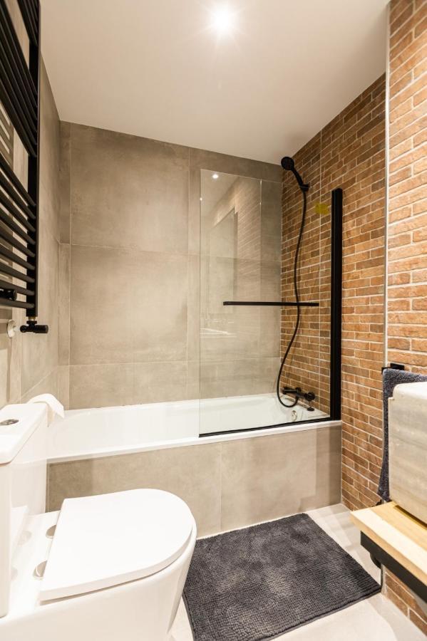 Lujo, Comodidad Y Espacio Gijon Centro エクステリア 写真
