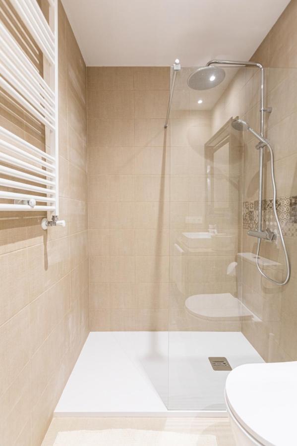Lujo, Comodidad Y Espacio Gijon Centro エクステリア 写真